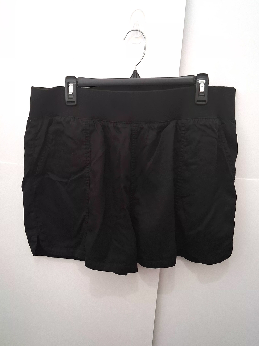 Women's Black Athletic Shorts with Pockets Size XXL